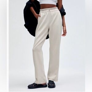 Lulu Lemon Softstreme High Ride Pant